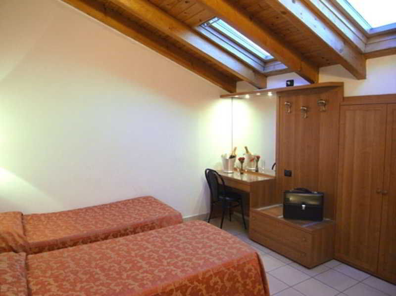 Hotel Mondial Milán